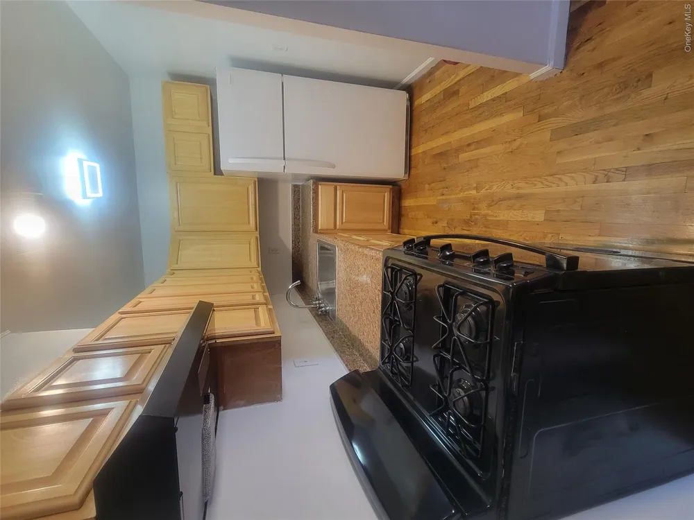 2407 Barker Avenue Bronx, NY 10467