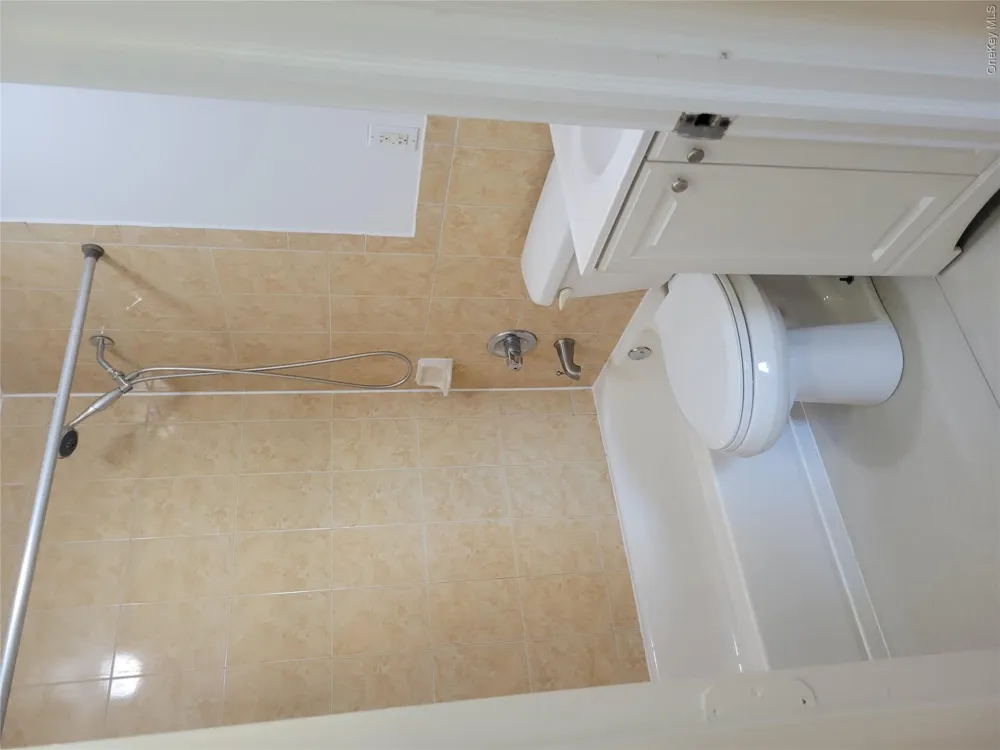 2407 Barker Avenue Bronx, NY 10467