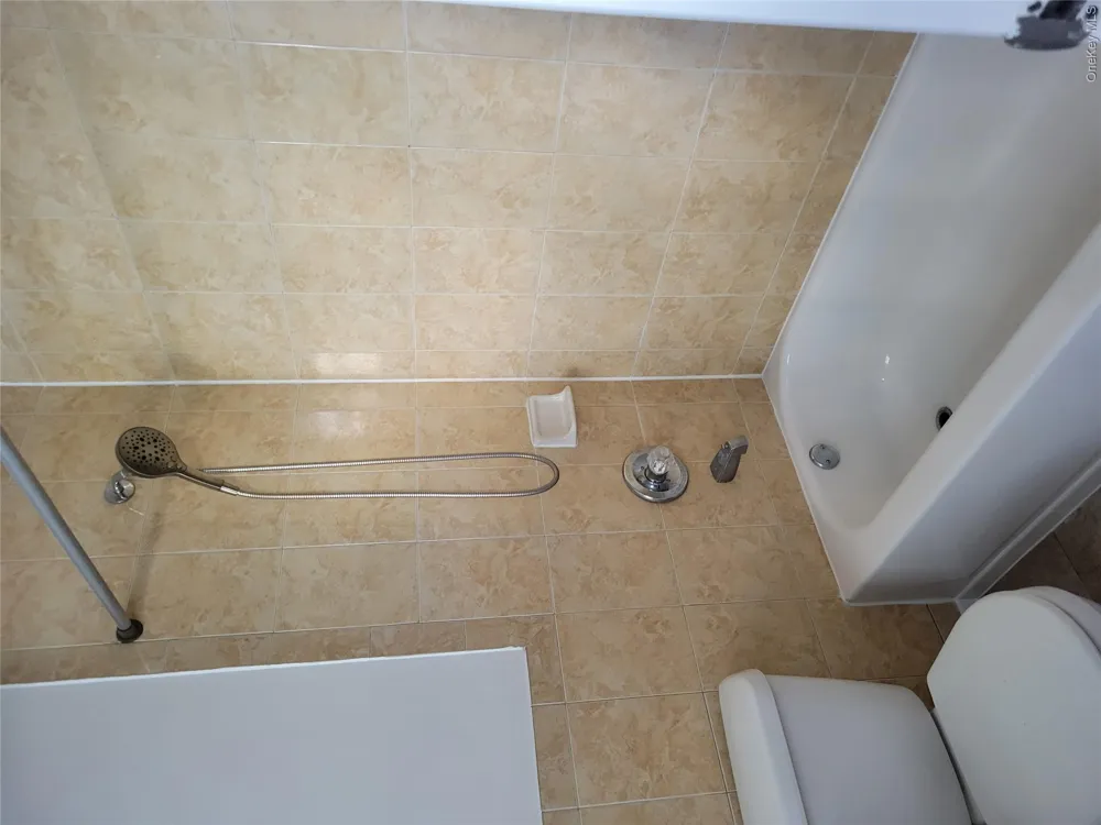 2407 Barker Avenue Bronx, NY 10467