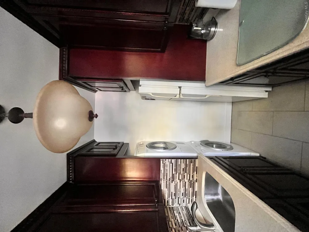 196-69 73 AVENUE #2 Fresh Meadows, NY 11366