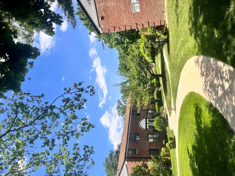 196-69 73 AVENUE #2 Fresh Meadows, NY 11366