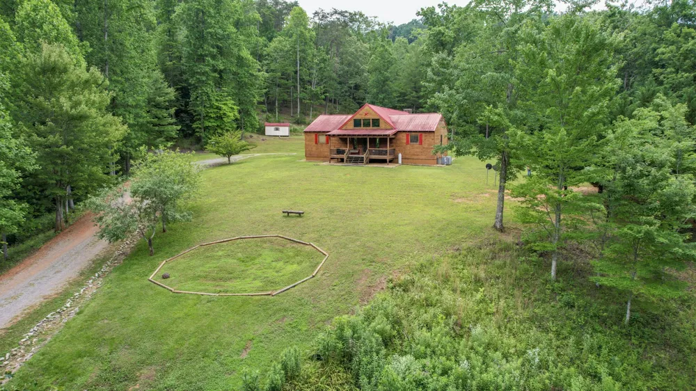 201 Campbell Branch Road Reliance, TN 37369
