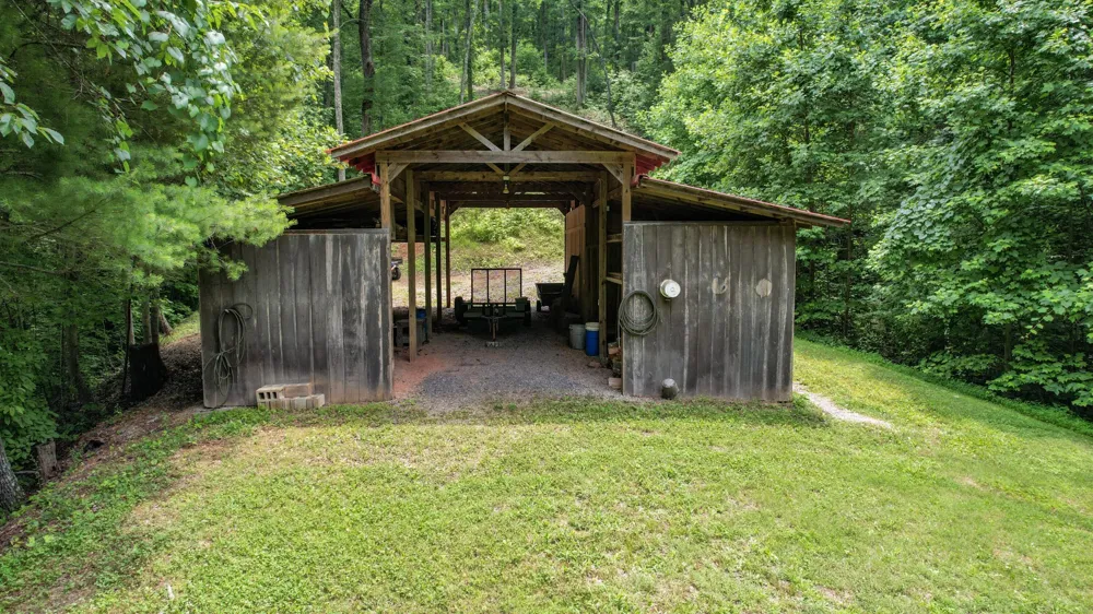 201 Campbell Branch Road Reliance, TN 37369