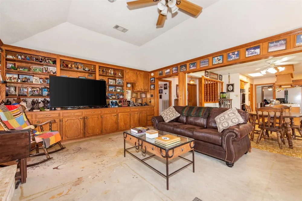 13259 Kidd Road Conroe, TX 77302