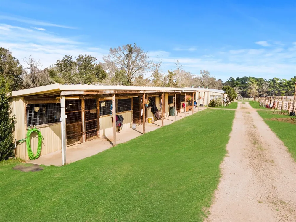 13259 Kidd Road Conroe, TX 77302