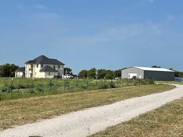 1405 County Road 247 Valley View, TX 76272