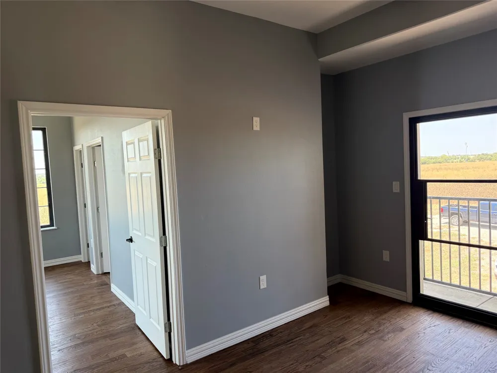 1405 County Road 247 Valley View, TX 76272