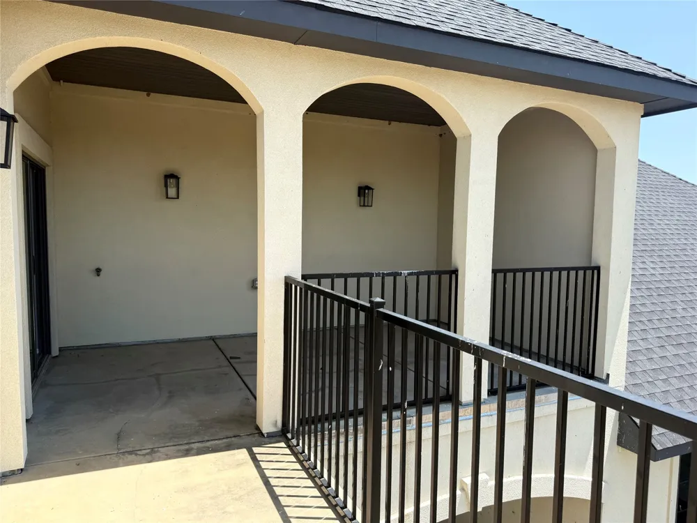1405 County Road 247 Valley View, TX 76272