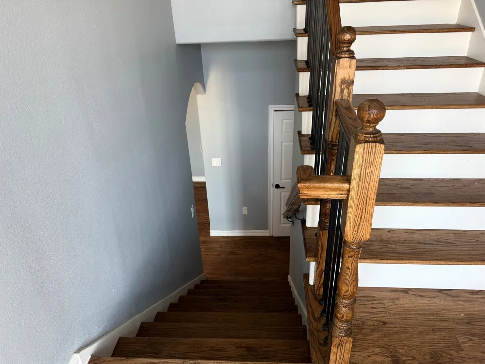 1405 County Road 247 Valley View, TX 76272
