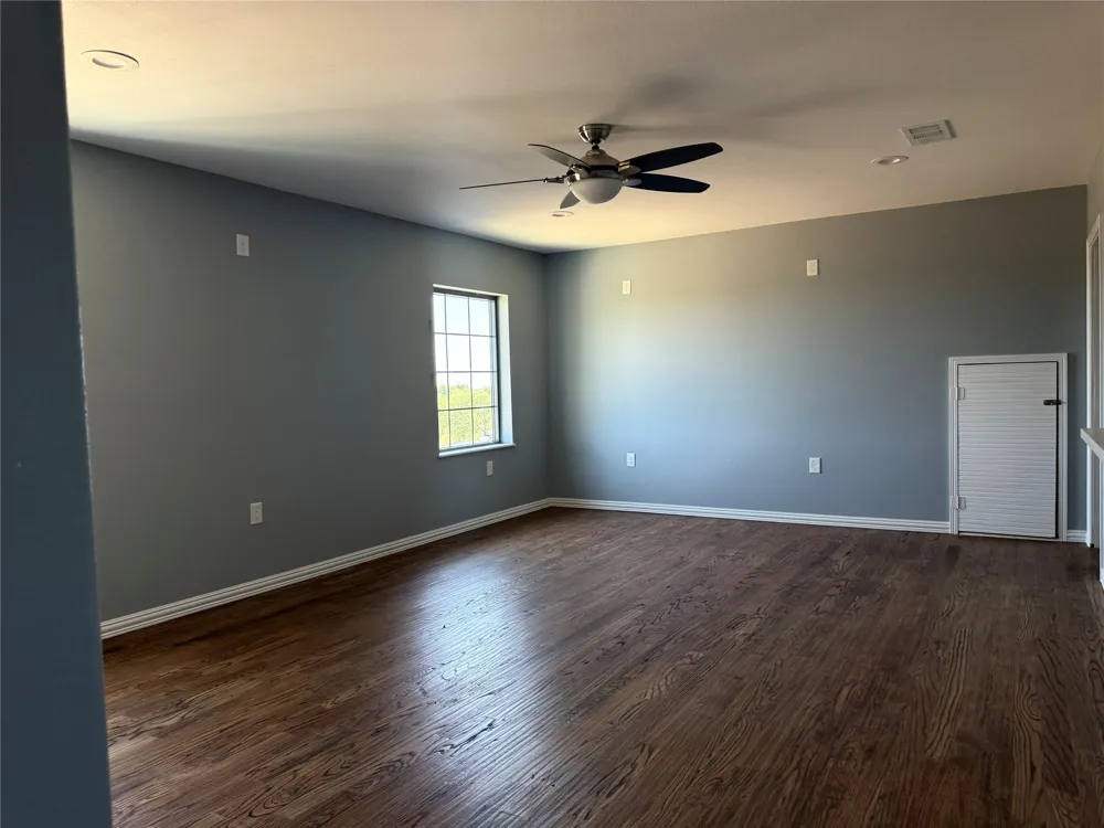 1405 County Road 247 Valley View, TX 76272