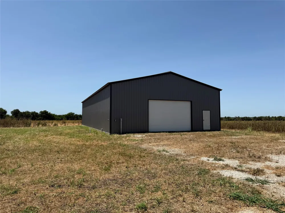 1405 County Road 247 Valley View, TX 76272