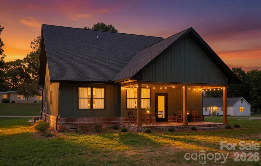 75 2nd Avenue SE Taylorsville, NC 28681