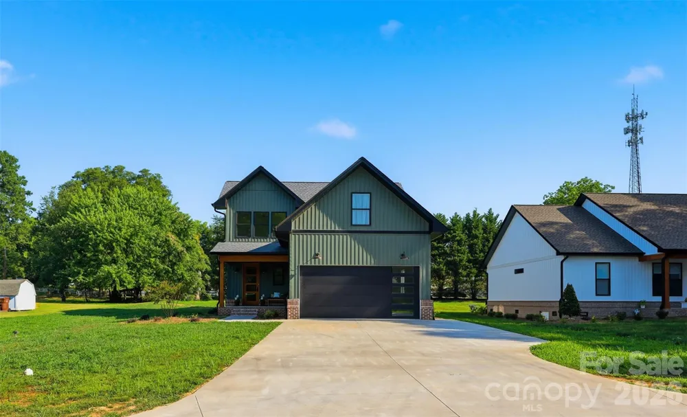 75 2nd Avenue SE Taylorsville, NC 28681
