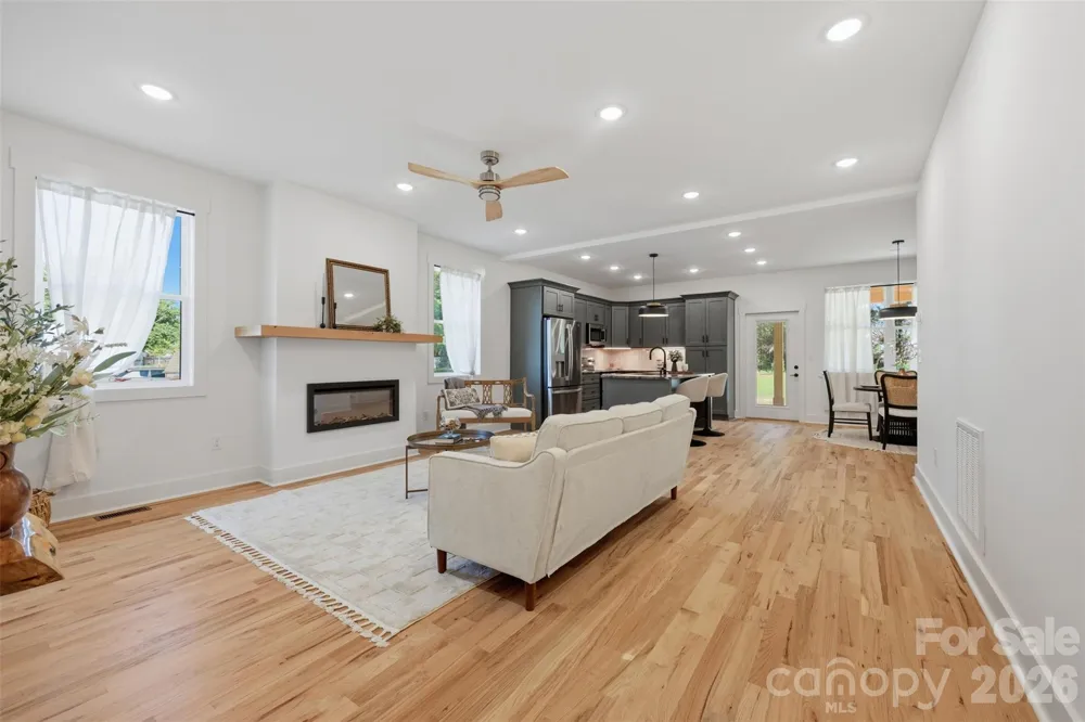 75 2nd Avenue SE Taylorsville, NC 28681