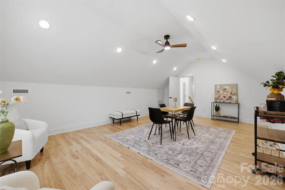 75 2nd Avenue SE Taylorsville, NC 28681