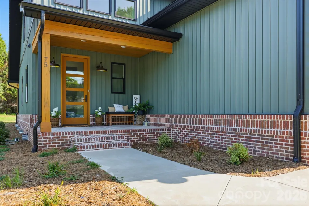 75 2nd Avenue SE Taylorsville, NC 28681