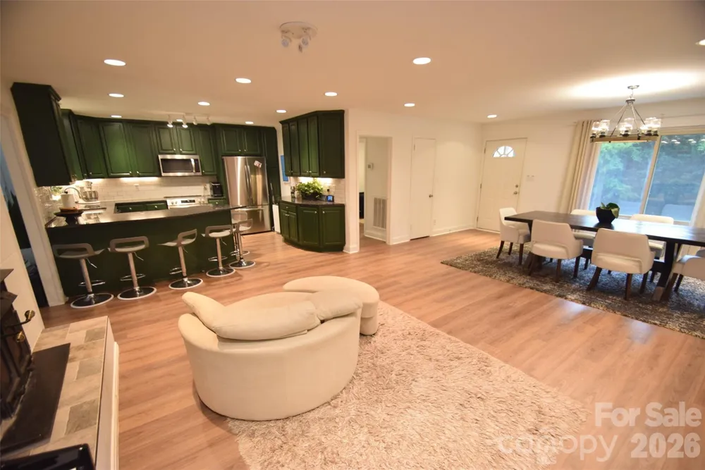 8202 Lawyers Road Mint Hill, NC 28227