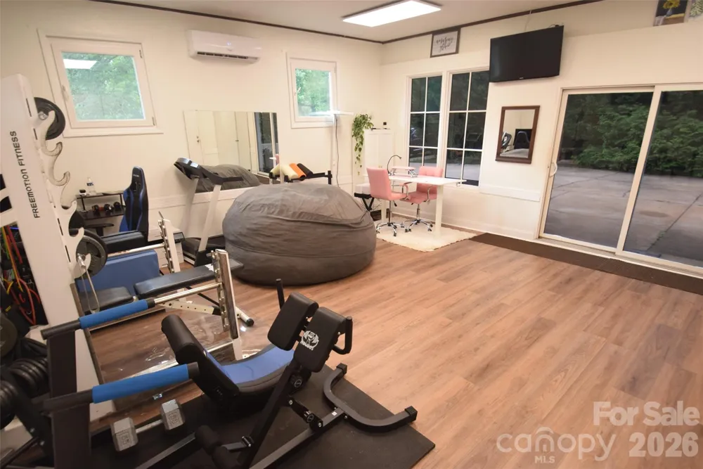 8202 Lawyers Road Mint Hill, NC 28227