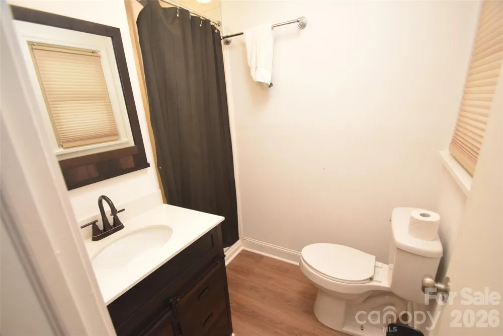 8202 Lawyers Road Mint Hill, NC 28227