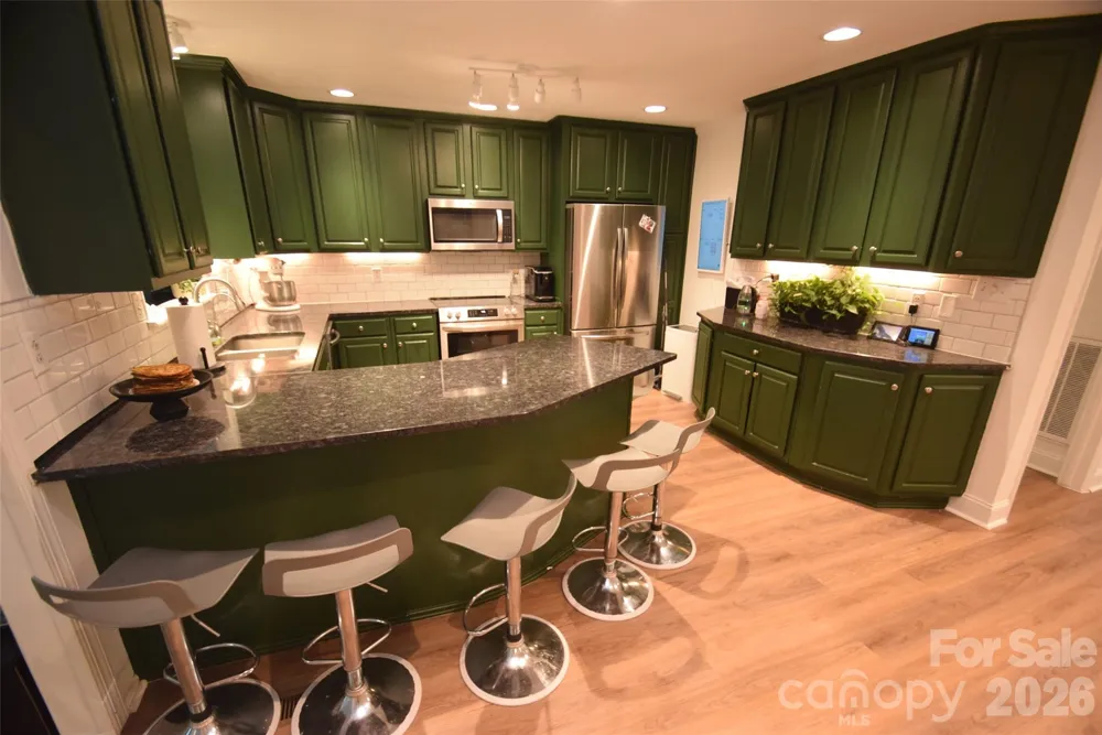 8202 Lawyers Road Mint Hill, NC 28227