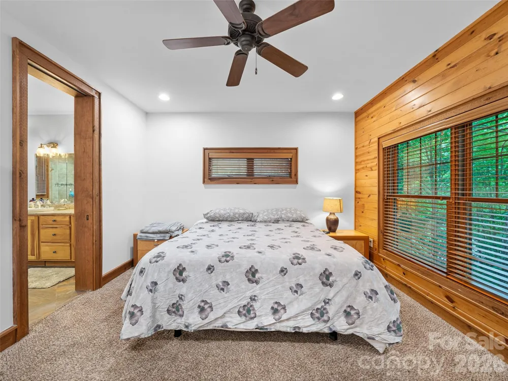 47 Falls Crossing Road Burnsville, NC 28714
