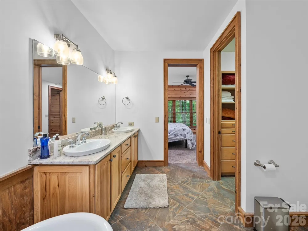 47 Falls Crossing Road Burnsville, NC 28714