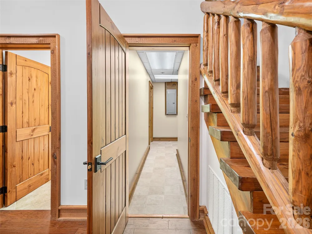 47 Falls Crossing Road Burnsville, NC 28714