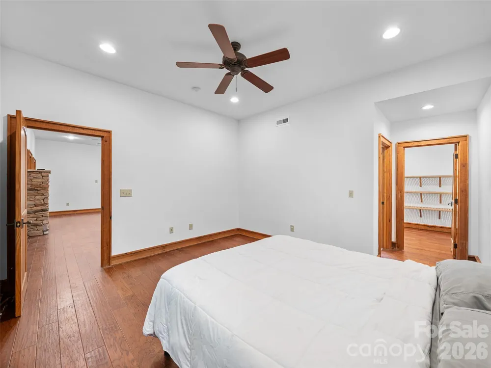47 Falls Crossing Road Burnsville, NC 28714
