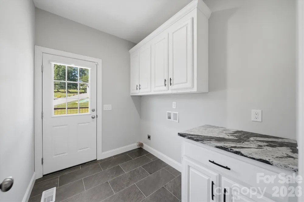 135 Maplewood Court Hudson, NC 28638