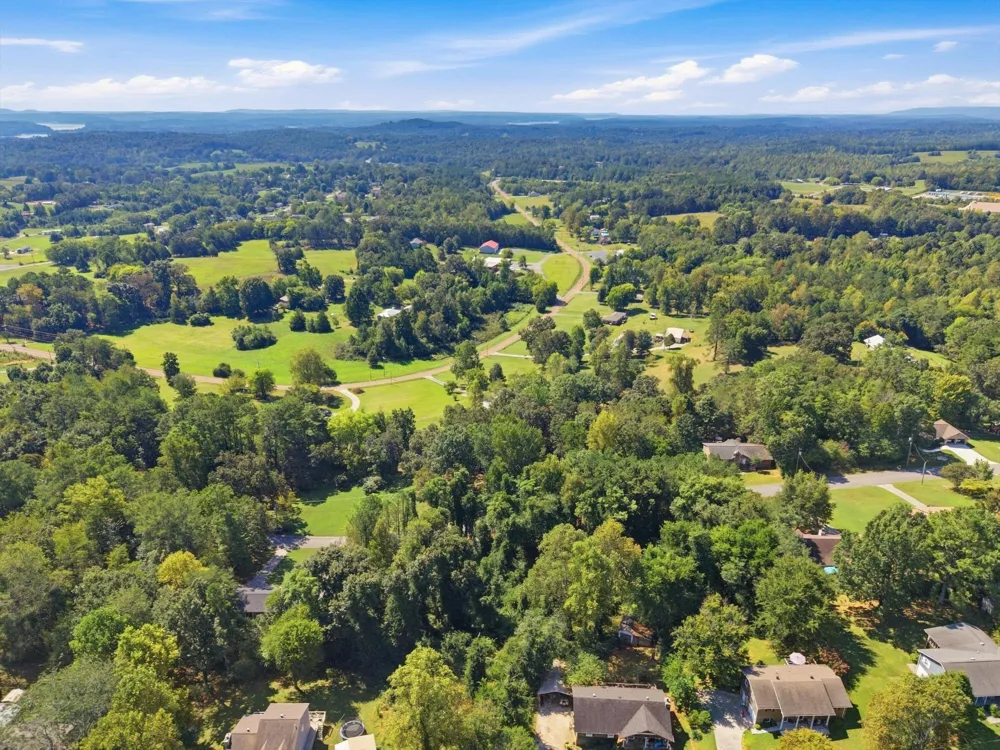 42 Troy Drive Dayton, TN 37321