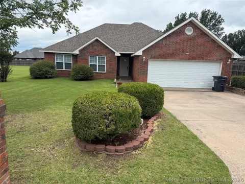1649 Brentwood