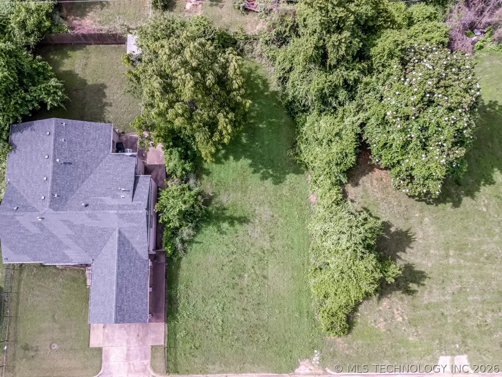 2042 E Young Place Tulsa, OK 74110