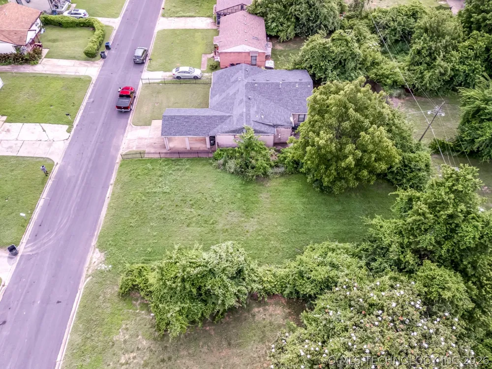 2042 E Young Place Tulsa, OK 74110