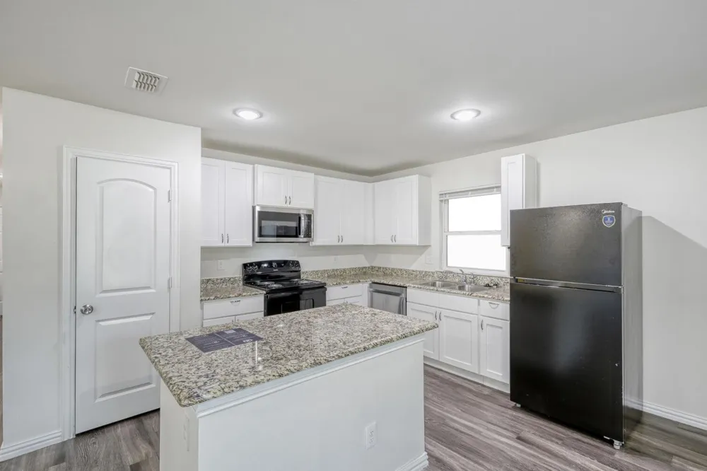 425 E Oakwood Street Tyler, TX 75702