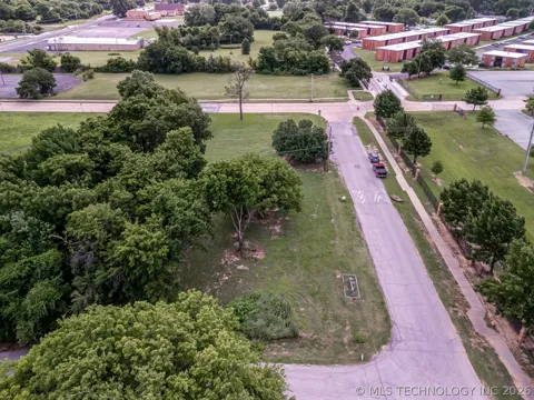 St Louis Avenue