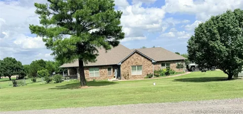9027 S Lost Creek