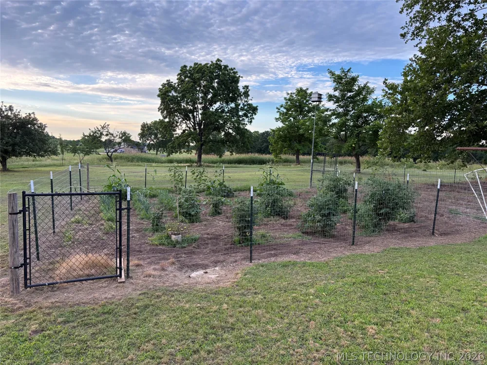 18082 County Road 1505 Ada, OK 74820