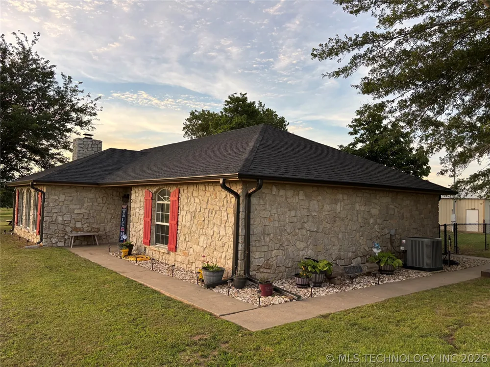 18082 County Road 1505 Ada, OK 74820