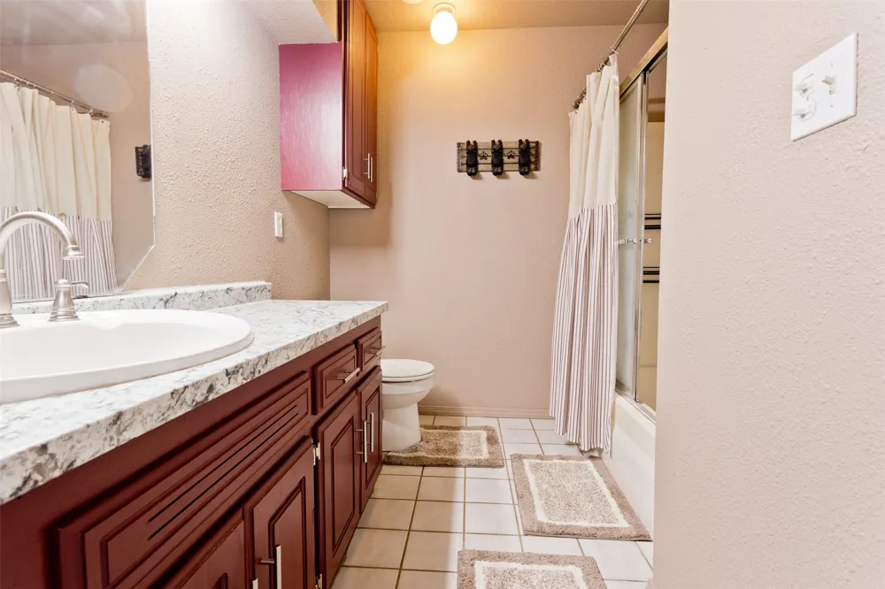 18082 County Road 1505 Ada, OK 74820
