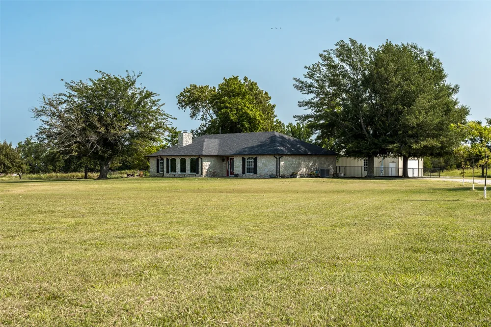 18082 County Road 1505 Ada, OK 74820