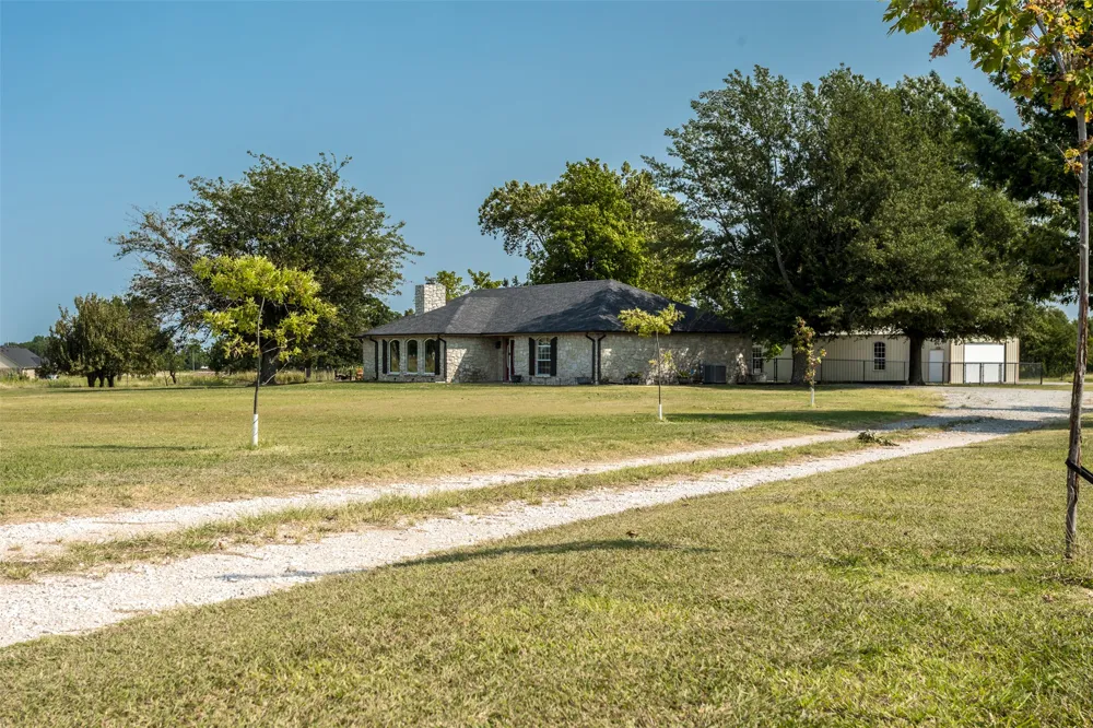18082 County Road 1505 Ada, OK 74820