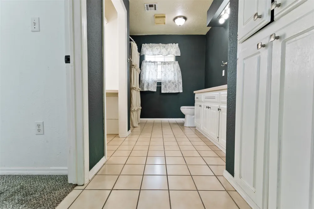 18082 County Road 1505 Ada, OK 74820