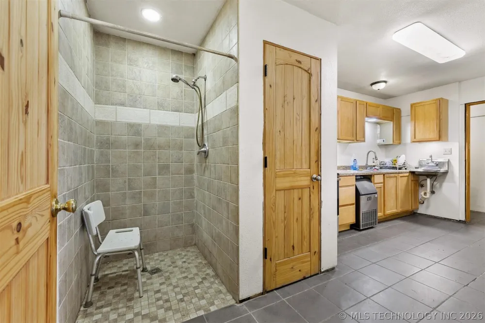15715 State Road 78 Achille, OK 74720