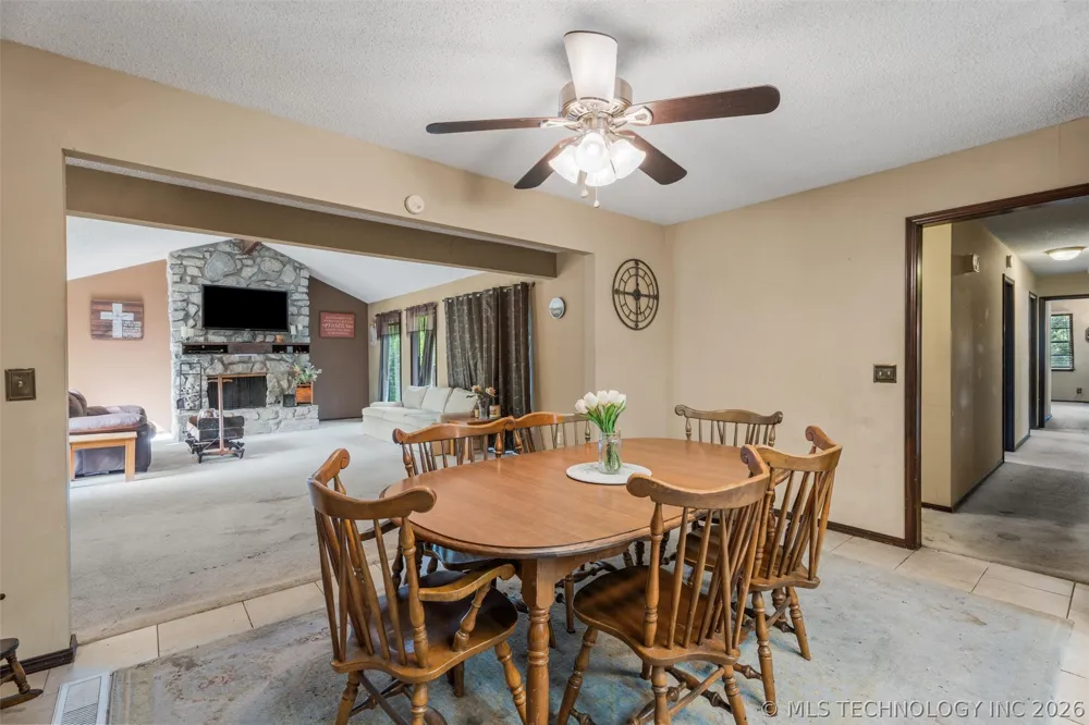 1329 Oakdale Drive Bartlesville, OK 74006