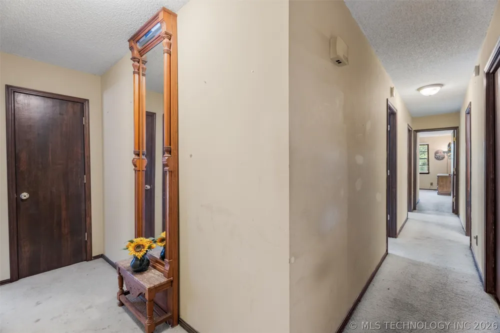 1329 Oakdale Drive Bartlesville, OK 74006