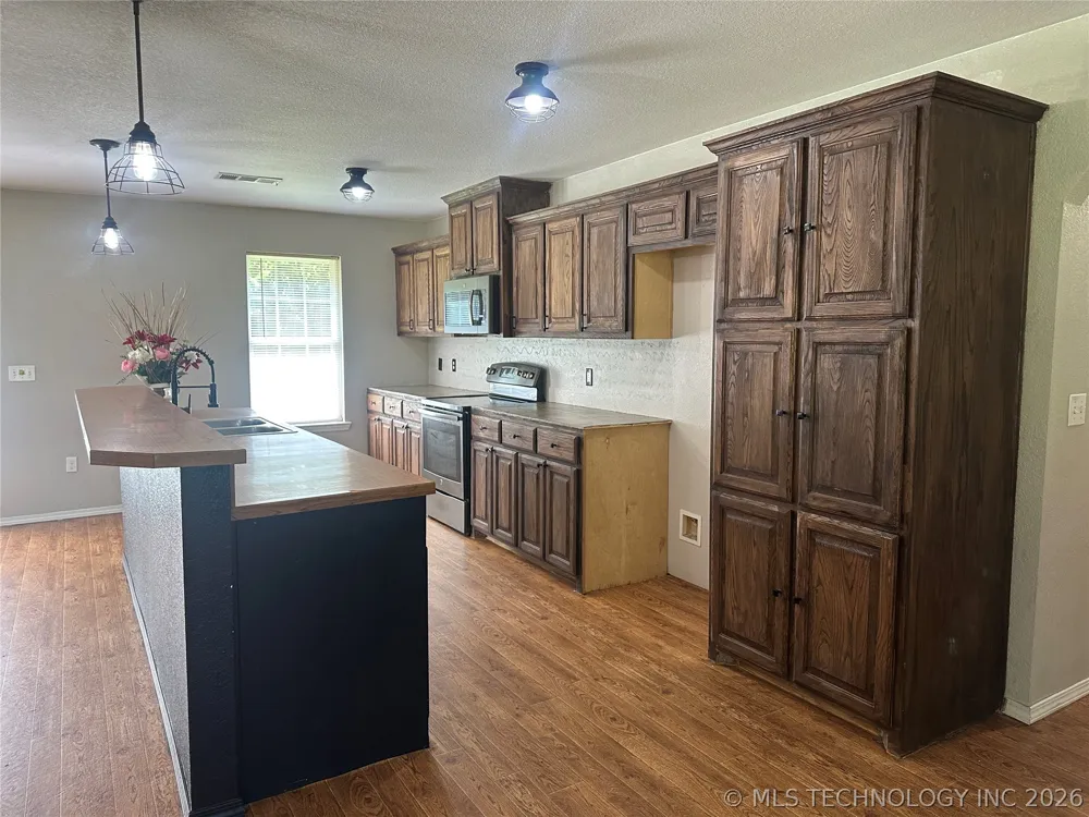 1400 Skyline Drive Durant, OK 74701