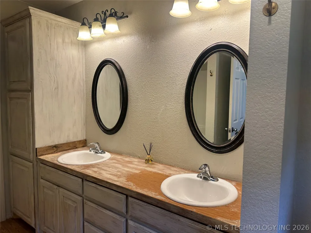 1400 Skyline Drive Durant, OK 74701