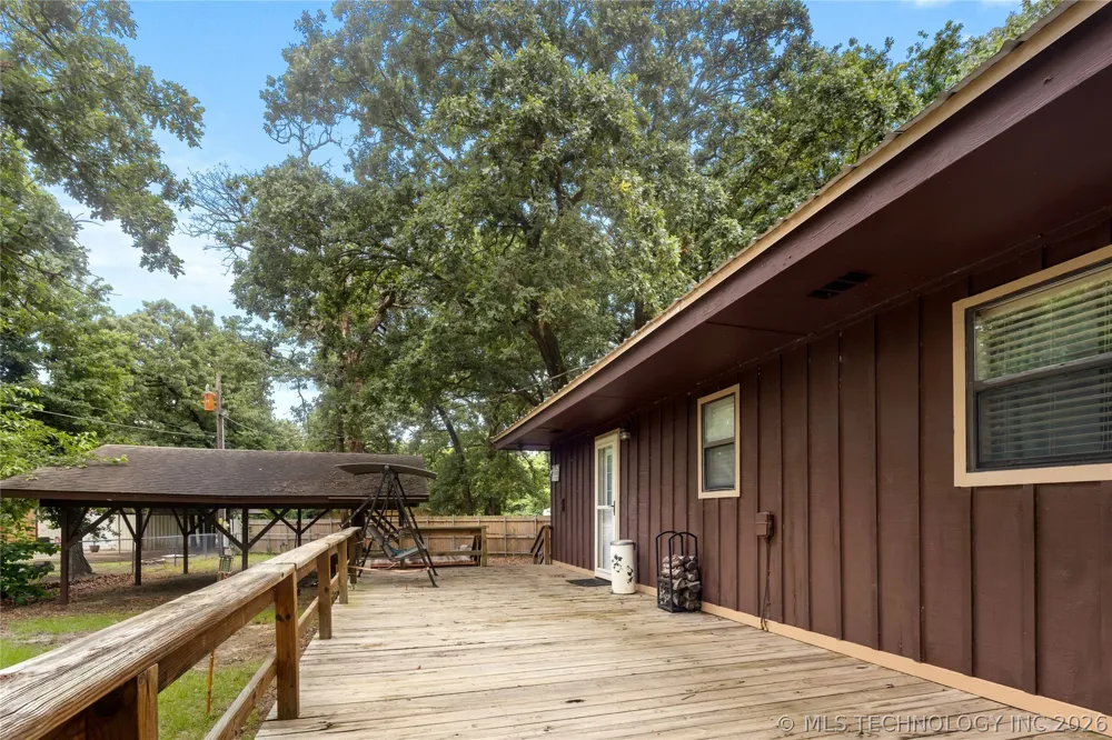 114581 Castaway Court Eufaula, OK 74432