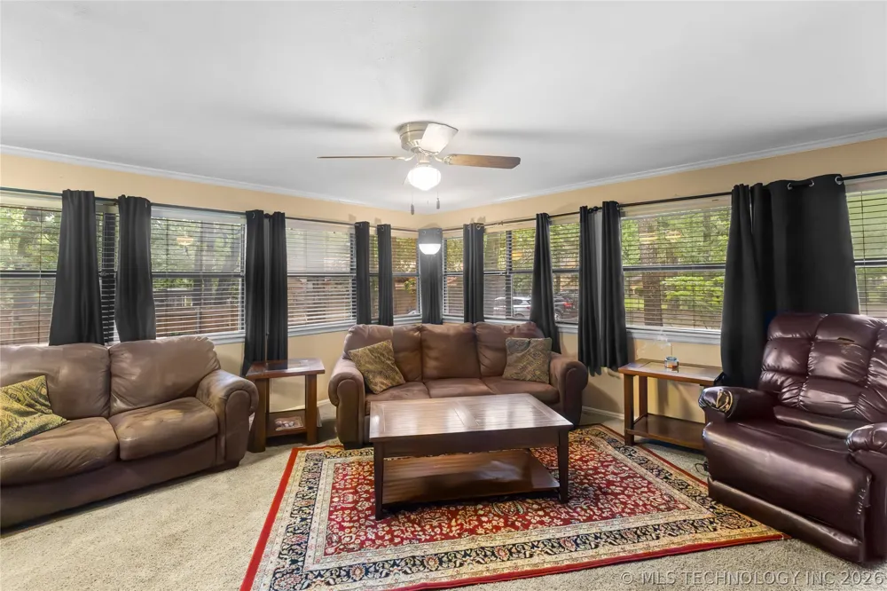 114581 Castaway Court Eufaula, OK 74432
