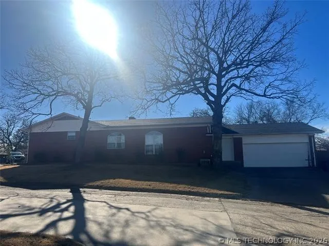 1901 Mockingbird McAlester, OK 74501
